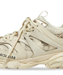 TRAINERS IN BEIGE