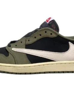 Travis Scott „Black Olive“