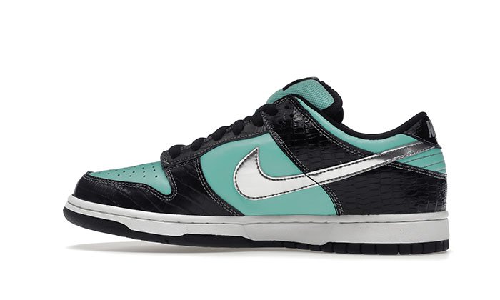 Nike-SB-Dunk-LowDiamond-Supply-Co.-Aqua-Blue-3.jpg
