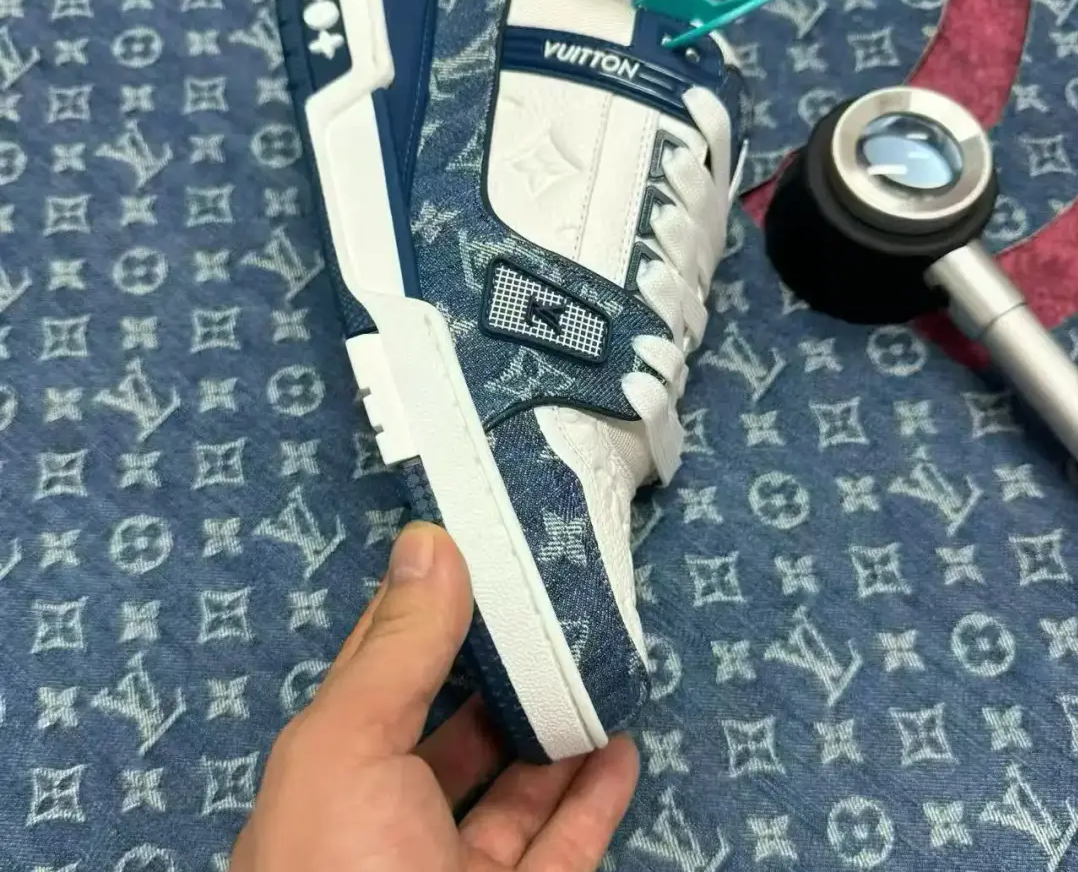 Shoe quality control