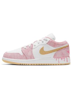 Air Jordan 1 Low "Strawberry Ice Cream"
