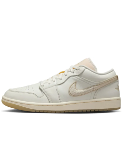 Air Jordan 1 Low SE "Metallic Team Gold"
