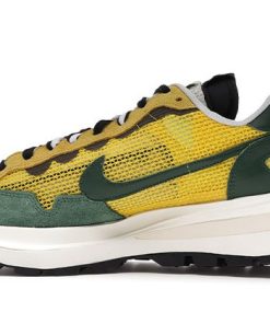 vapor waffle sacai tour